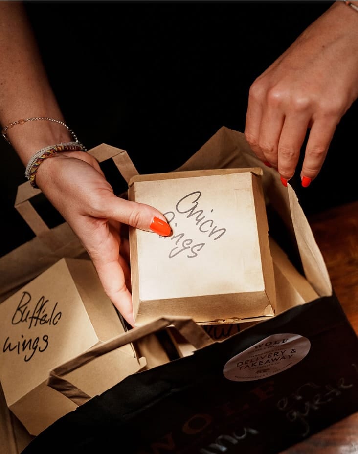 Delivery_Take Away_Wolf_02